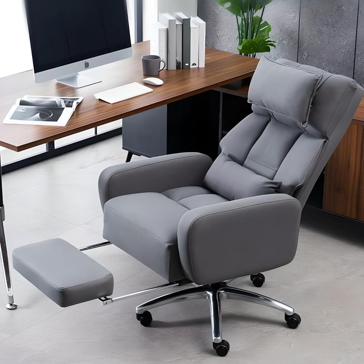 Luxury Swivel Executive Chair with footrest and Ergonomic Design